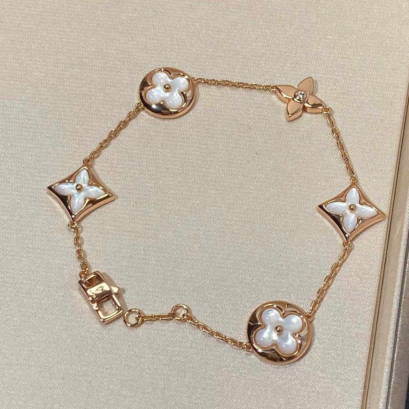 [Lumina]STAR AND SUN 5 MOTIF MOP PINK GOLD BRACELET