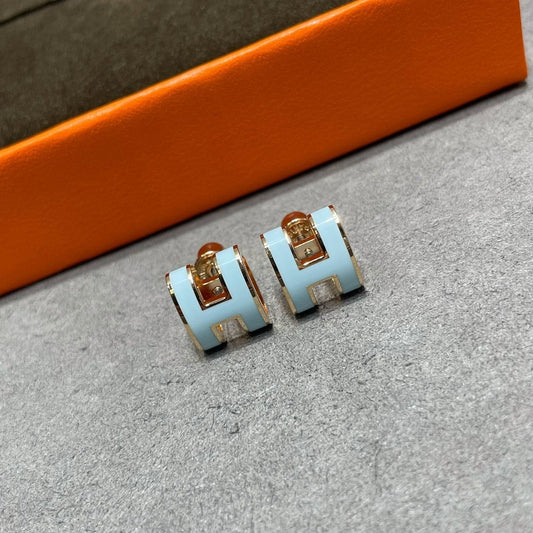 [Lumina]POP H SKY BLUE STUD EARRINGS