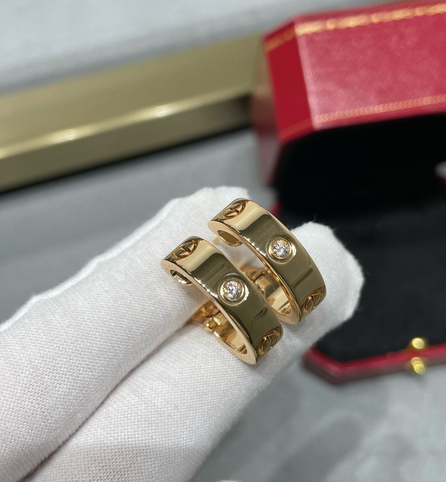 [Lumina]LOVE 5.5MM 1 DIAMOND EARRINGS