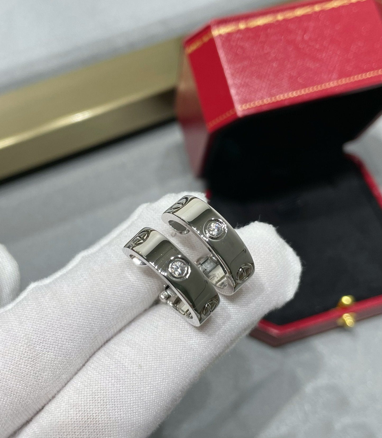 [Lumina]LOVE 5.5MM 1 DIAMOND EARRINGS