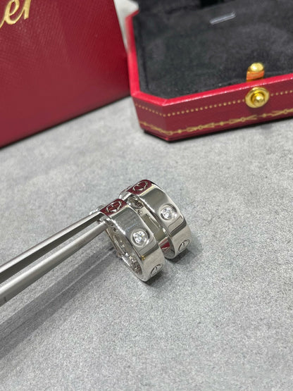 [Lumina]LOVE 5.5MM 1 DIAMOND EARRINGS