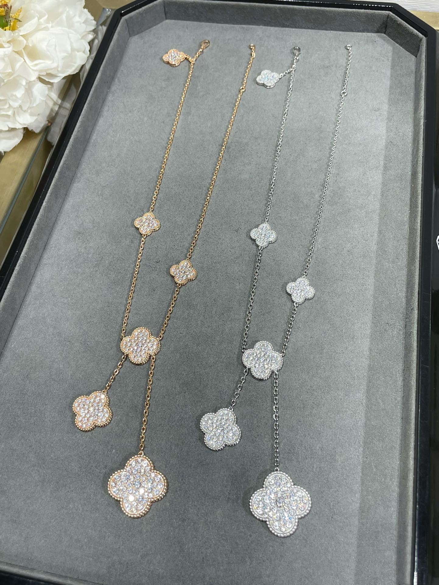 [Lumina]CLOVER 6 MOTIF DIAMOND PAVED NECKLACE