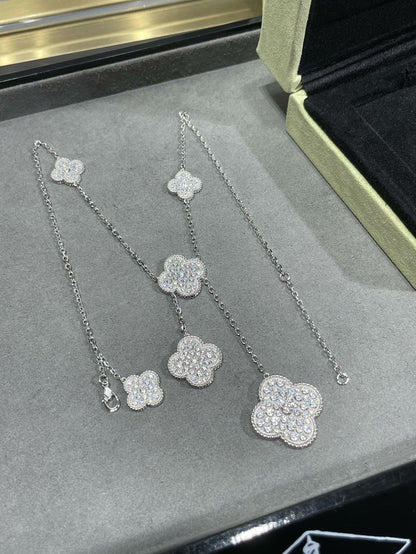 [Lumina]CLOVER 6 MOTIF DIAMOND PAVED NECKLACE