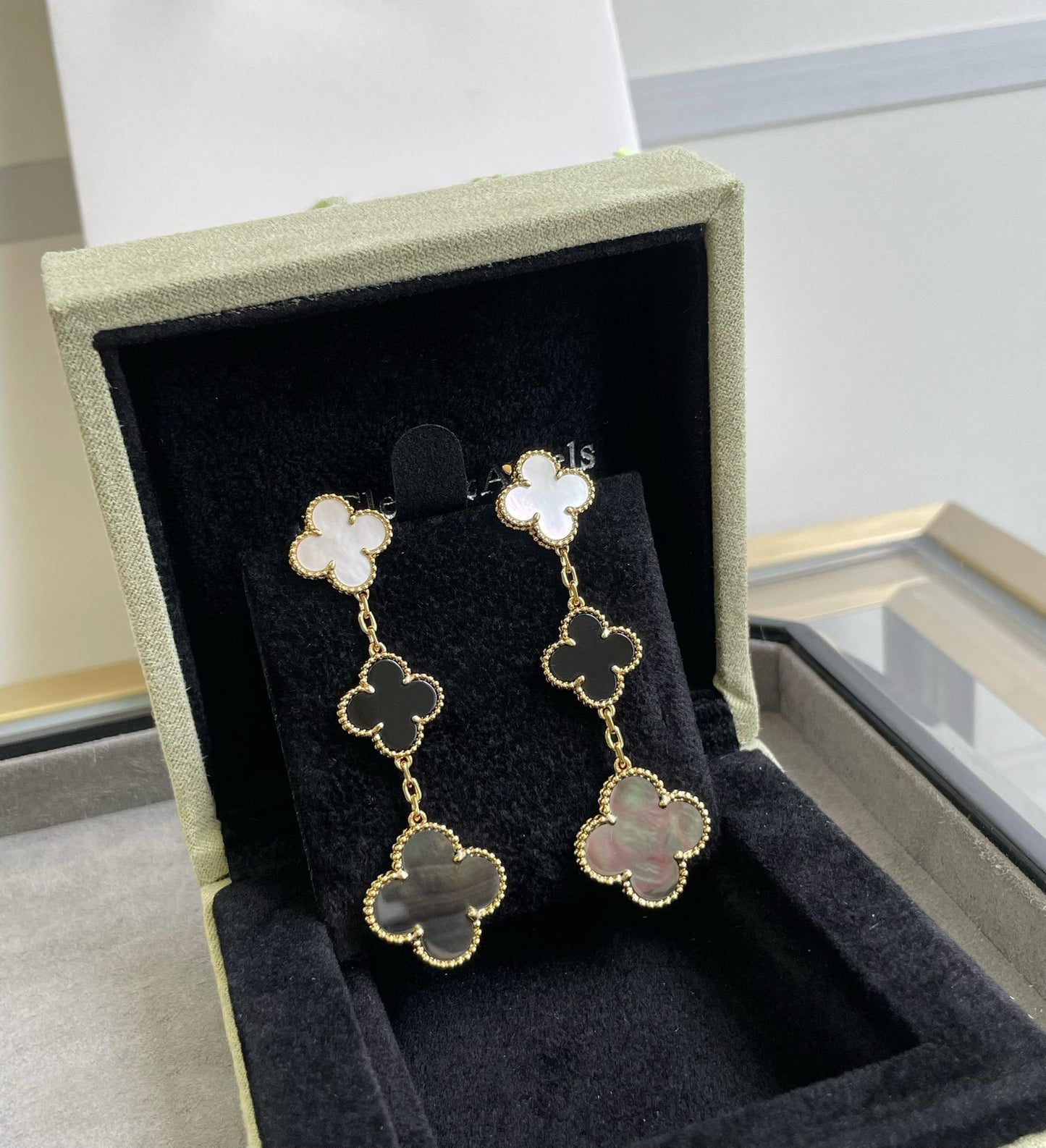 [Lumina]CLOVER 3 MOTIF MOP ONYX DARK MOP PINK GOLD EARRINGS