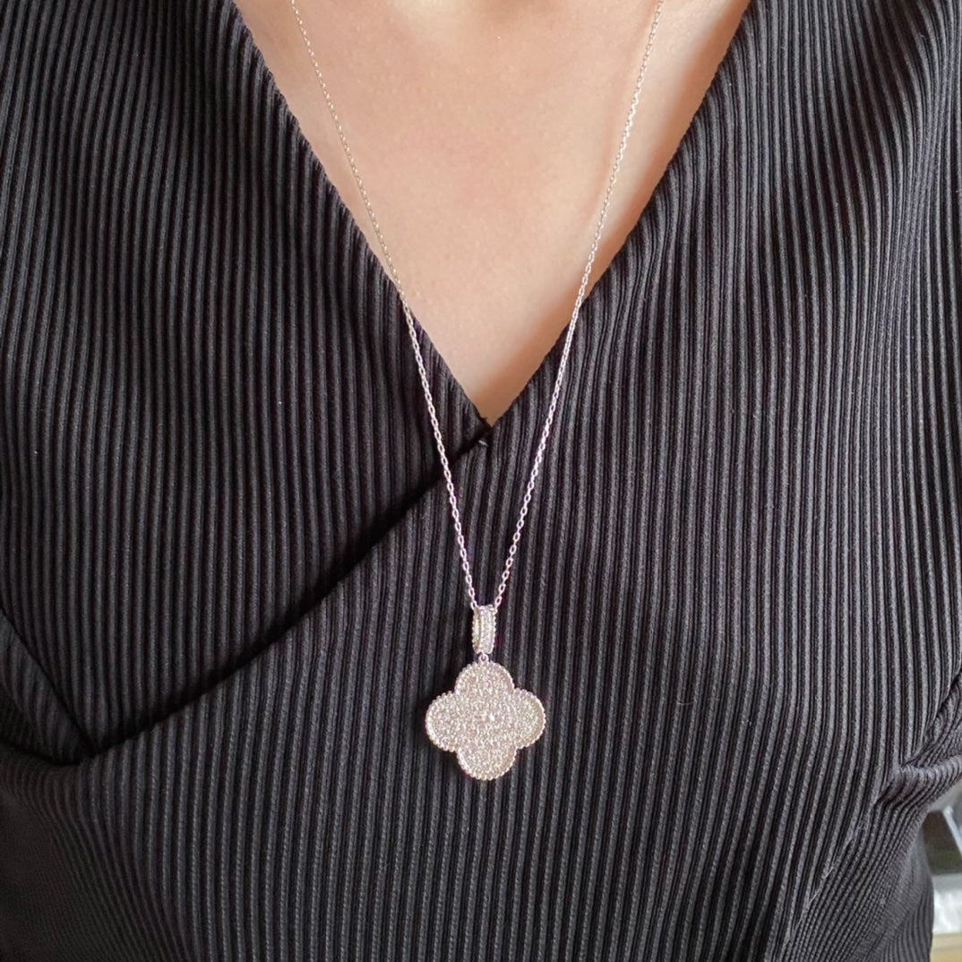 [Lumina]CLOVER 25MM LARGE PEDANT DIAMOND PAVED LONG NECKLACE