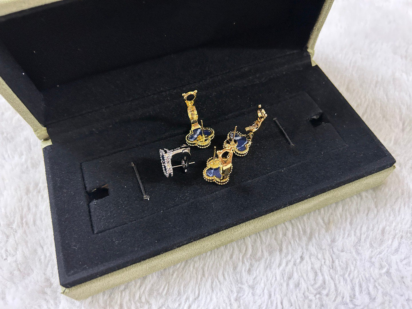 [Lumina]CLOVER PIETERSITE MEDIUM STUD EARRINGS