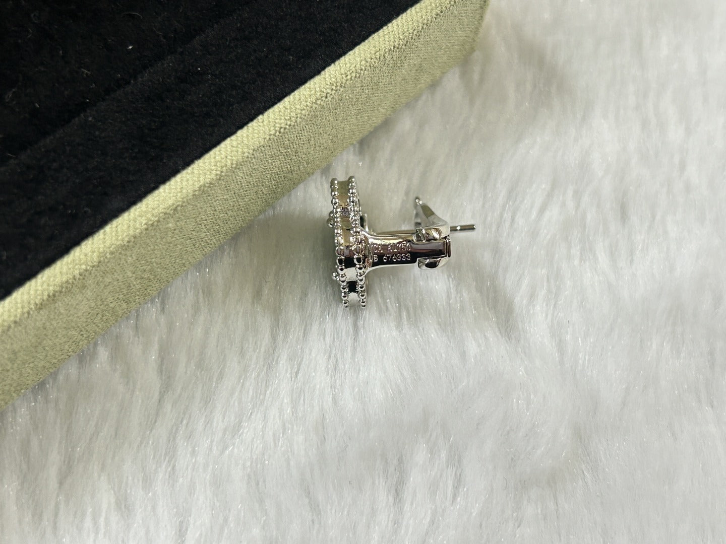 [Lumina]CLOVER PIETERSITE MEDIUM STUD EARRINGS