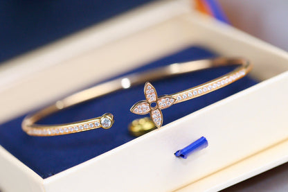 [Lumina]IDYLLE PINK GOLD OPEN BRACELET DIAMOND PAVED