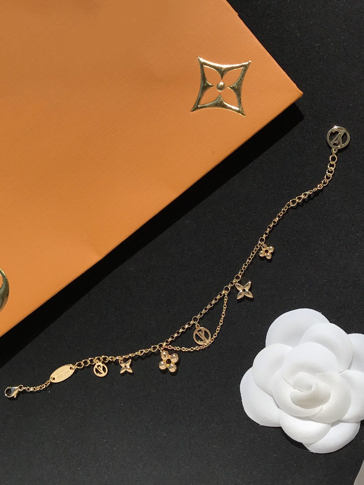 [Lumina]BLOOMING PINK GOLD MOP BRACELET