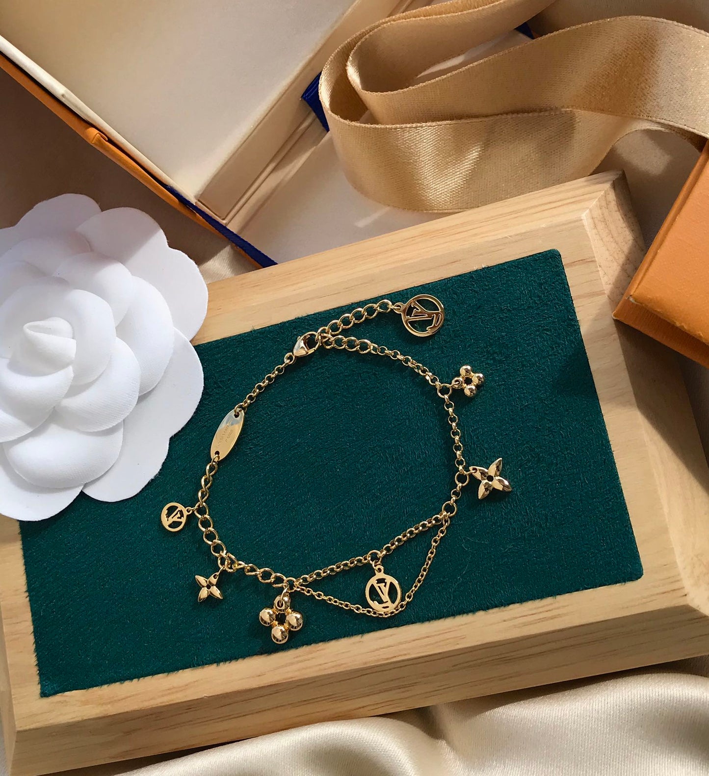 [Lumina]BLOOMING PINK GOLD MOP BRACELET