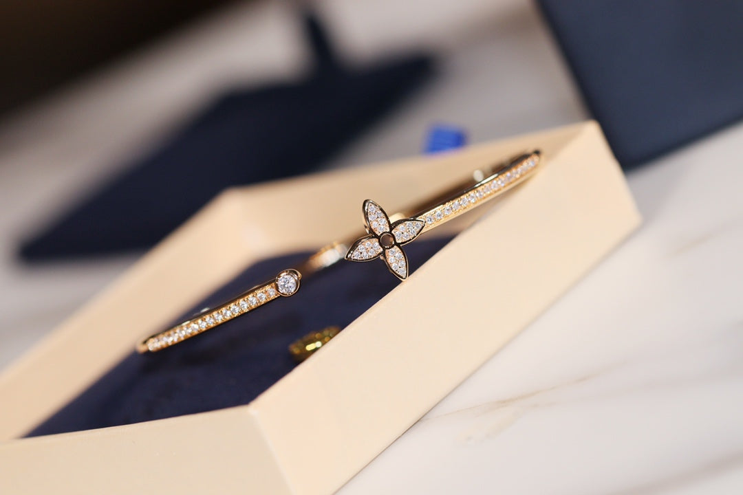 [Lumina]IDYLLE GOLD OPEN BRACELET DIAMOND PAVED