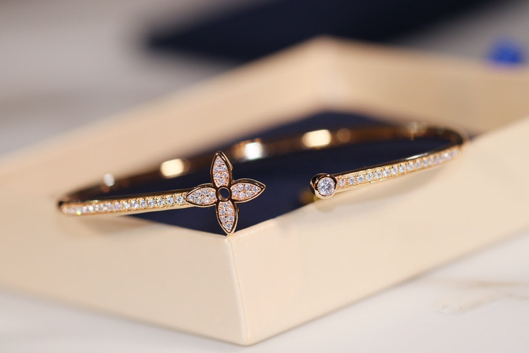 [Lumina]IDYLLE GOLD OPEN BRACELET DIAMOND PAVED