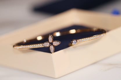 [Lumina]IDYLLE GOLD OPEN BRACELET DIAMOND PAVED