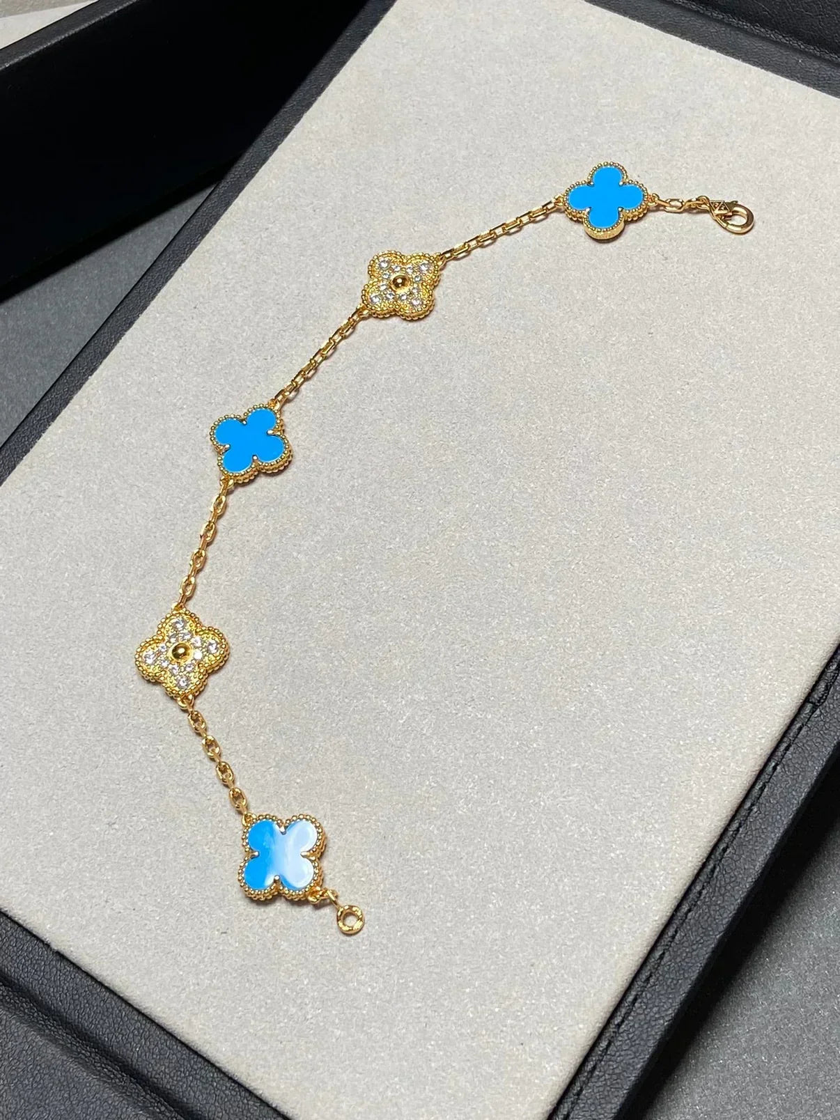 [Lumina] CLOVER 5 MOTIF BLUE AGATE BRACELET COLLECTION