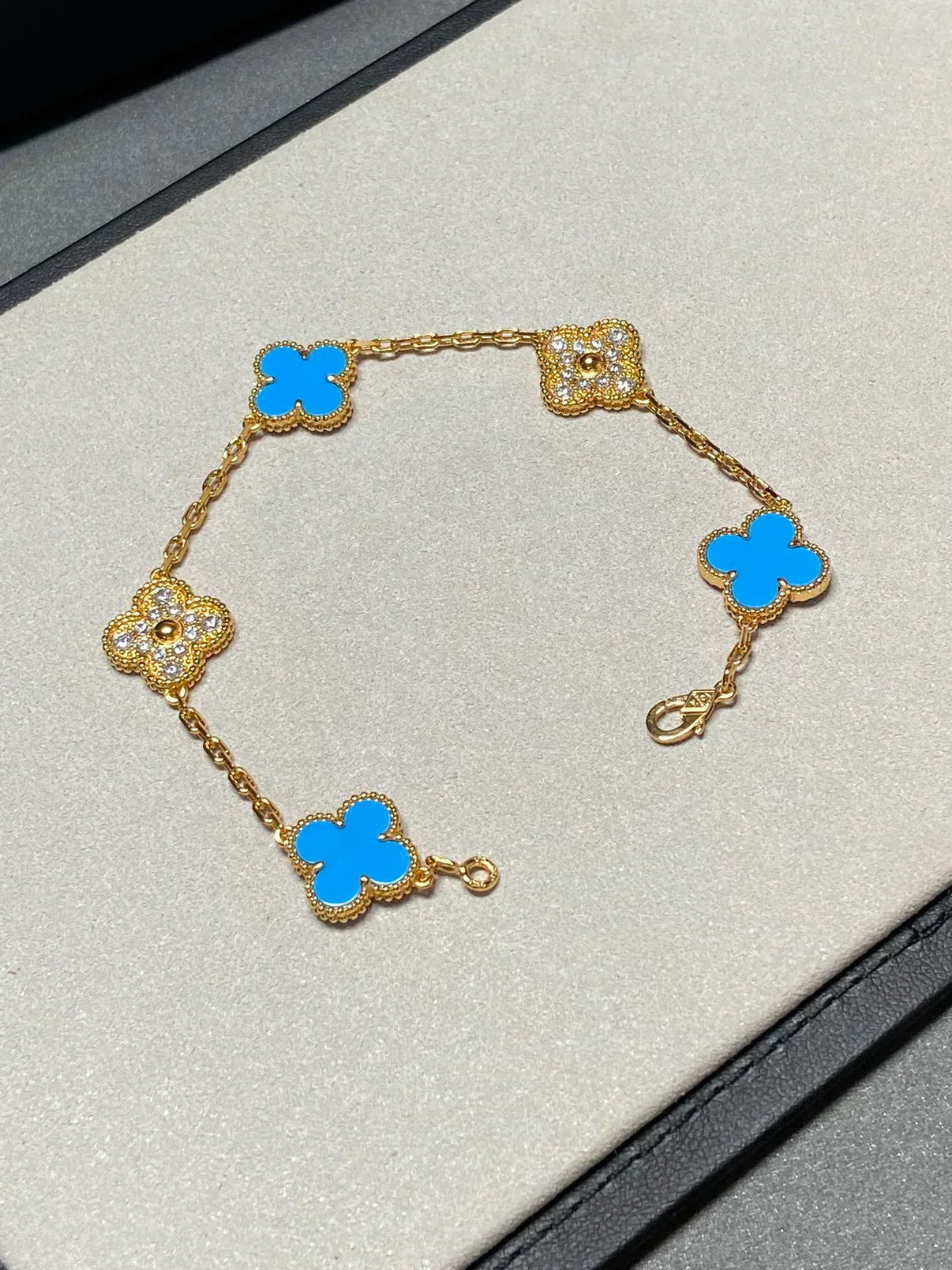 [Lumina] CLOVER 5 MOTIF BLUE AGATE BRACELET COLLECTION