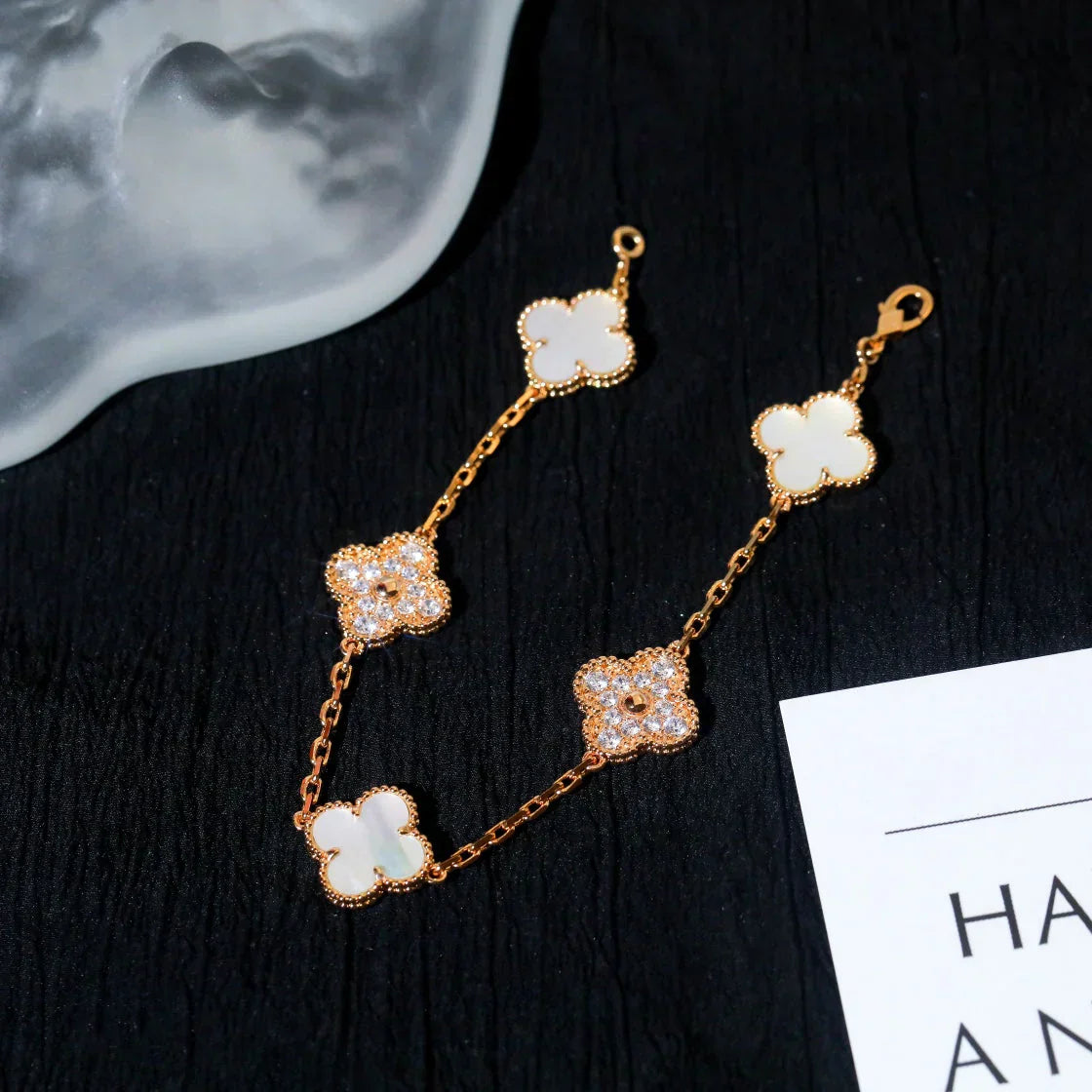 [Lumina]CLOVER WHITE PEARL MOP 5 MOTIF BRACELET COLLECTION