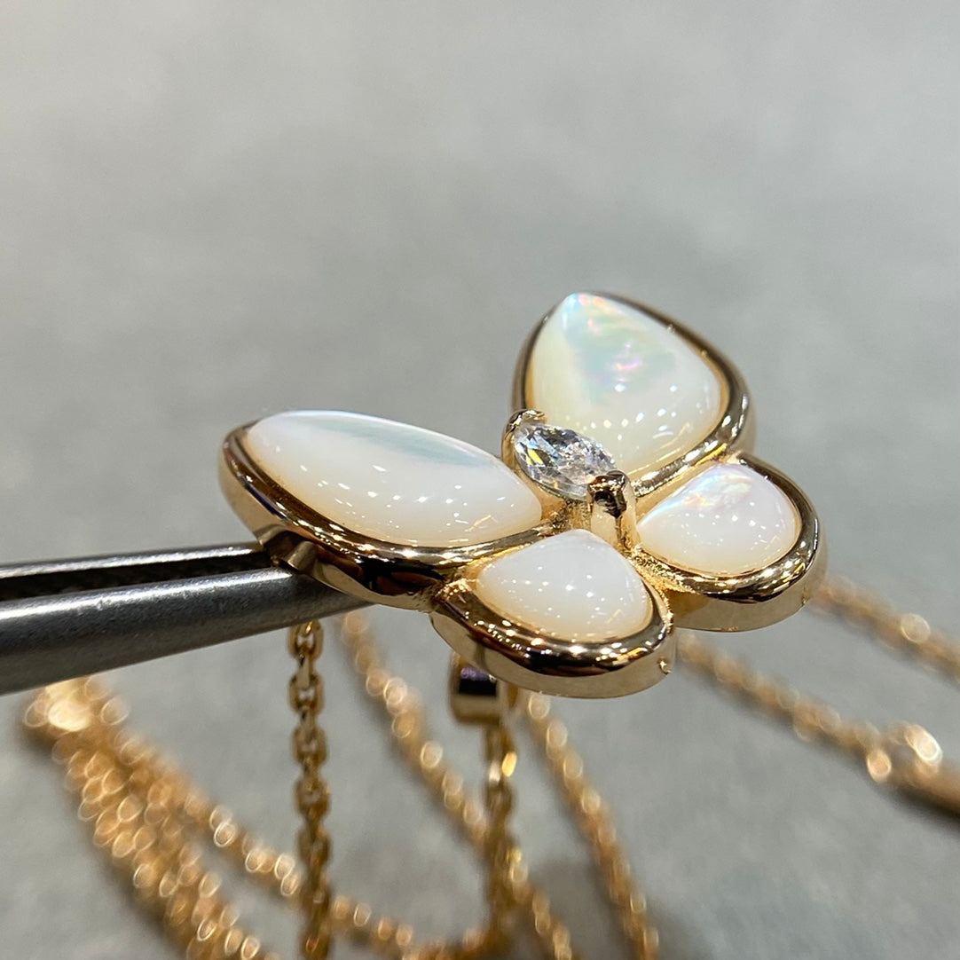 [Lumina]BUTTERFLY MOP DIAMOND NECKLACE