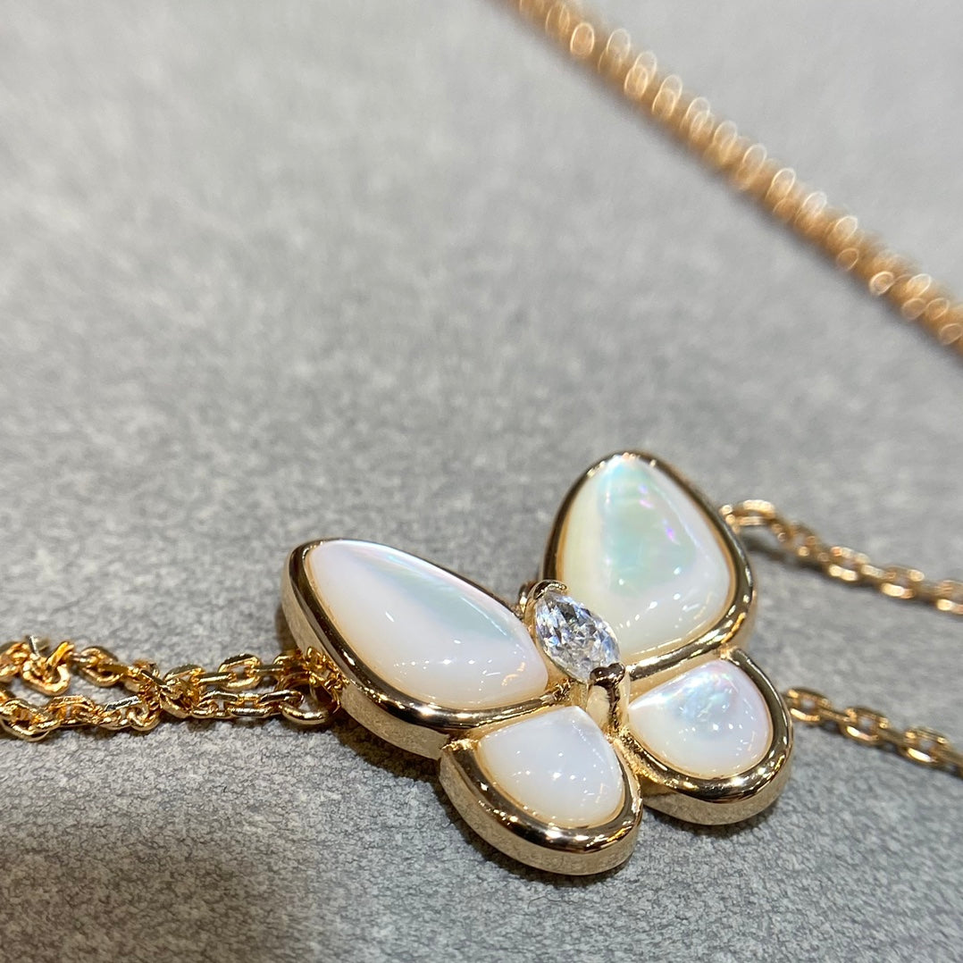 [Lumina]BUTTERFLY MOP DIAMOND NECKLACE