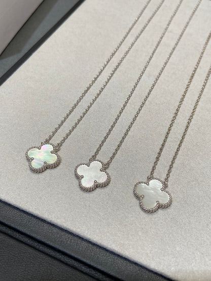 [Lumina]CLOVER MEDIUM SILVER WHITE MOP NECKLACE