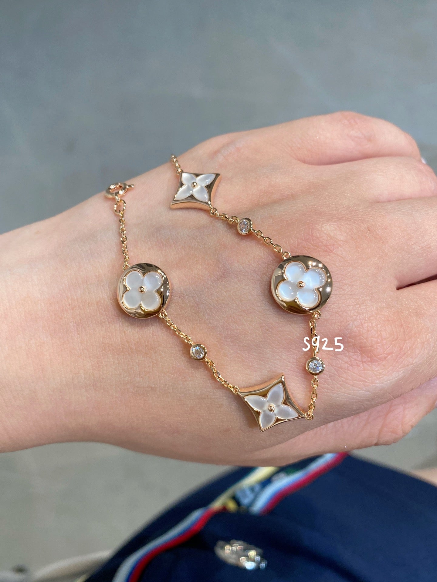 [Lumina]STAR AND SUN 4 MOTIF WHITE MOP PINK GOLD BRACELET