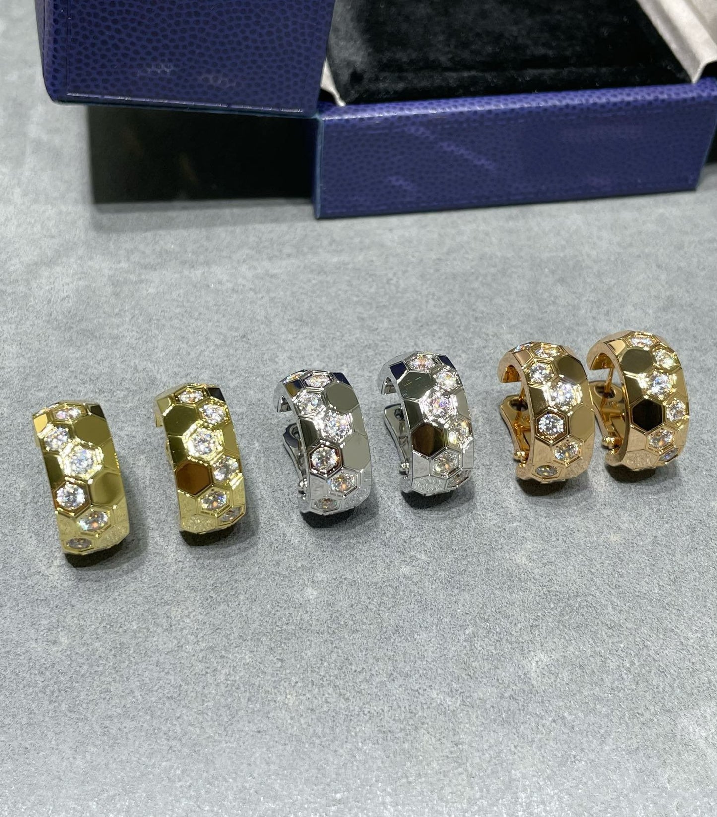 [Lumina]BEE LOVE DIAMOND HOOP EARRINGS