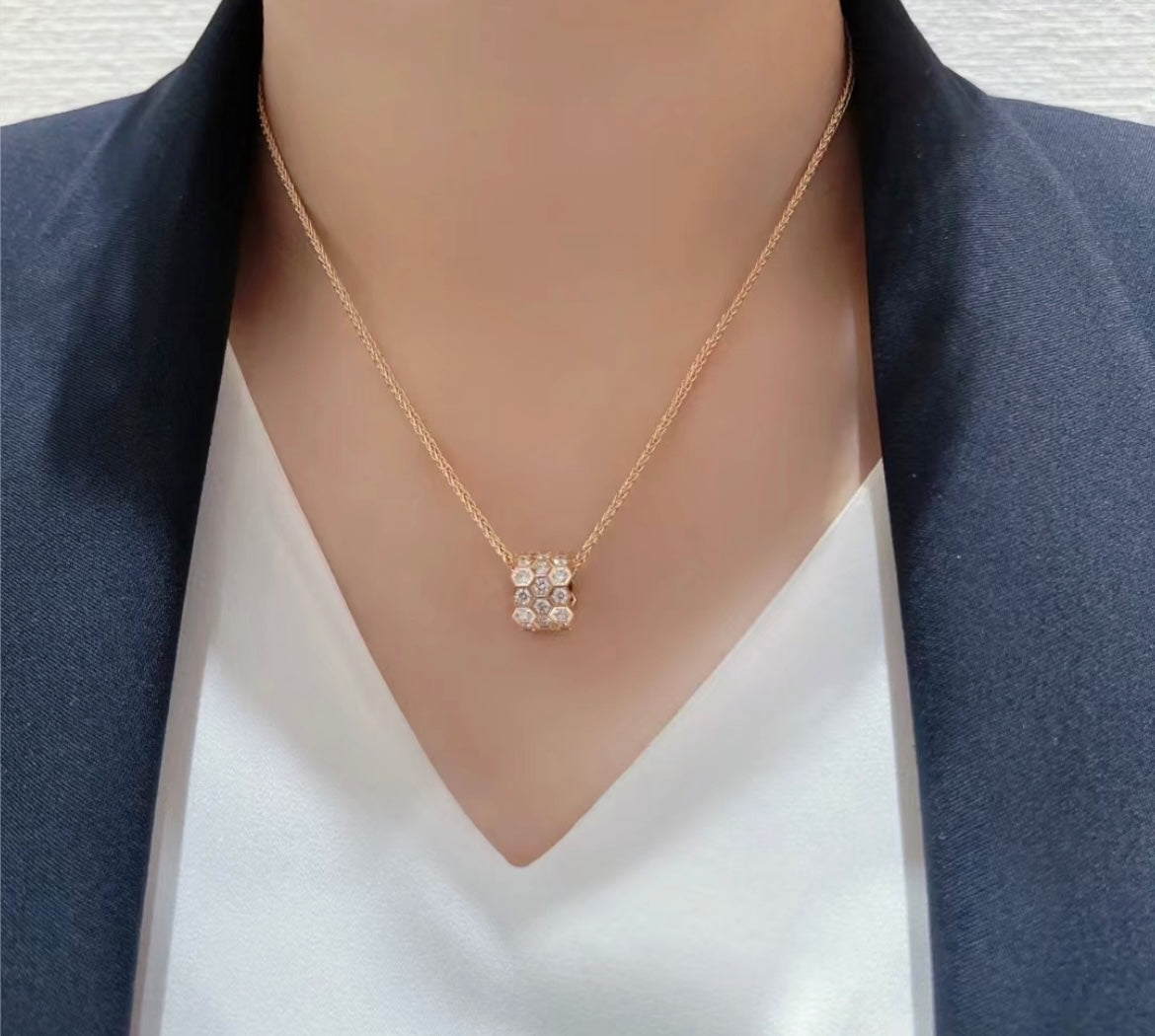 [Lumina]BEE LOVE DIAMOND PAVED 3 ROW NECKLACE