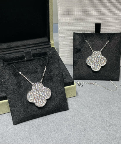[Lumina]CLOVER 25MM LARGE PENDANT DIAMOND PAVED SILVER NECKLACE