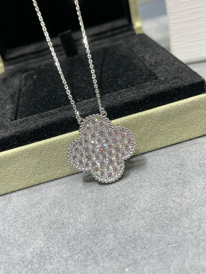 [Lumina]CLOVER 25MM LARGE PENDANT DIAMOND PAVED SILVER NECKLACE