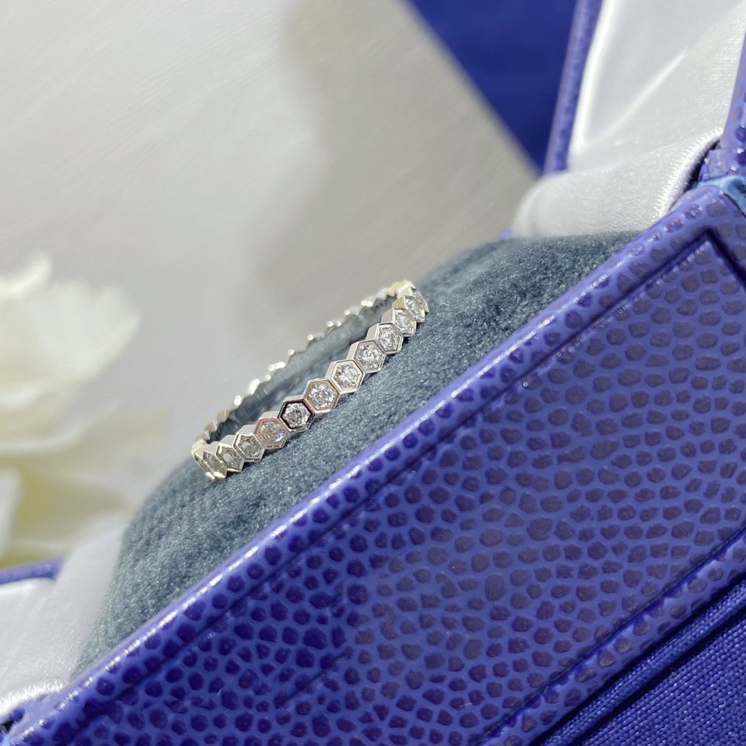 [Lumina]BEE LOVE DIAMOND PAVED SMALL RING