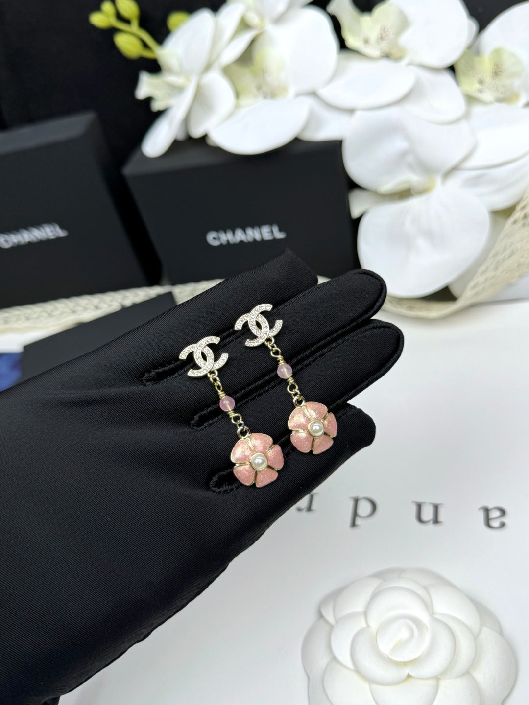 [Lumina]26C Pink Camellia Enamel Pendant with Double C Earrings