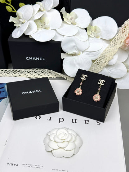 [Lumina]26C Pink Camellia Enamel Pendant with Double C Earrings
