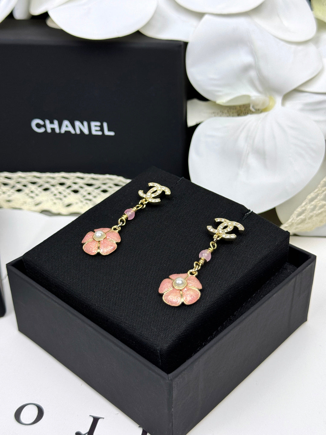 [Lumina]26C Pink Camellia Enamel Pendant with Double C Earrings