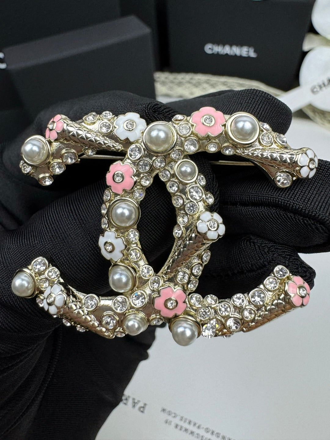 [Lumina]26C Pink-White Enamel Ice Cream Cone Double C Brooch