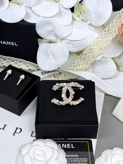 [Lumina]26C Pink-White Enamel Ice Cream Cone Double C Brooch