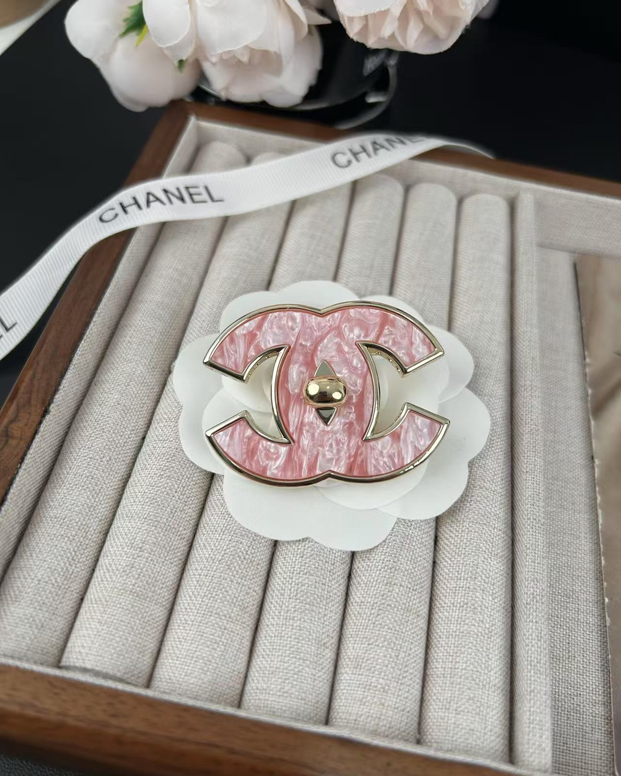 [Lumina]Pink Resin Classic Brooch 5cm