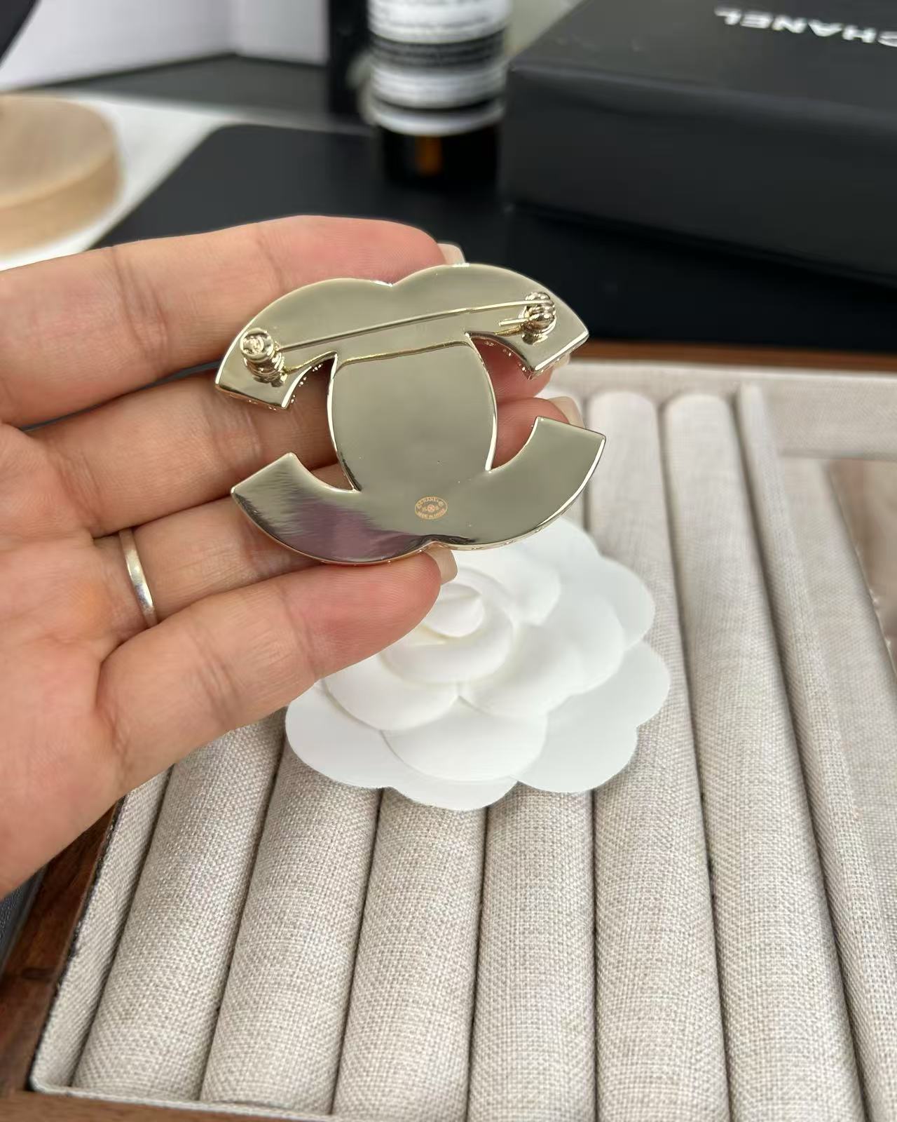 [Lumina]Pink Resin Classic Brooch 5cm
