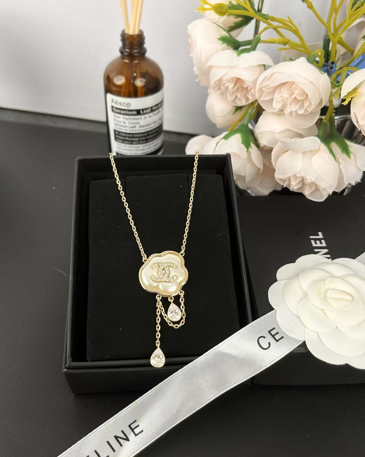 [Lumina]Cloud Pearl Mother-of-Pearl Diamond Chain Pendant Necklace