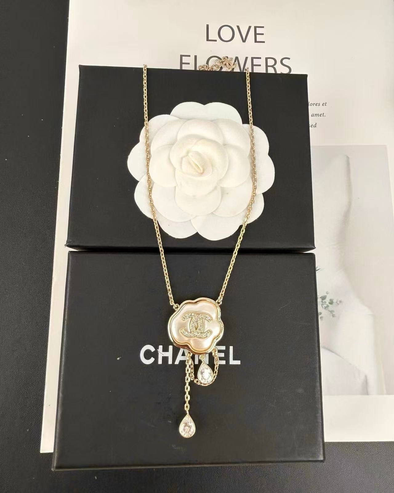 [Lumina]Cloud Pearl Mother-of-Pearl Diamond Chain Pendant Necklace