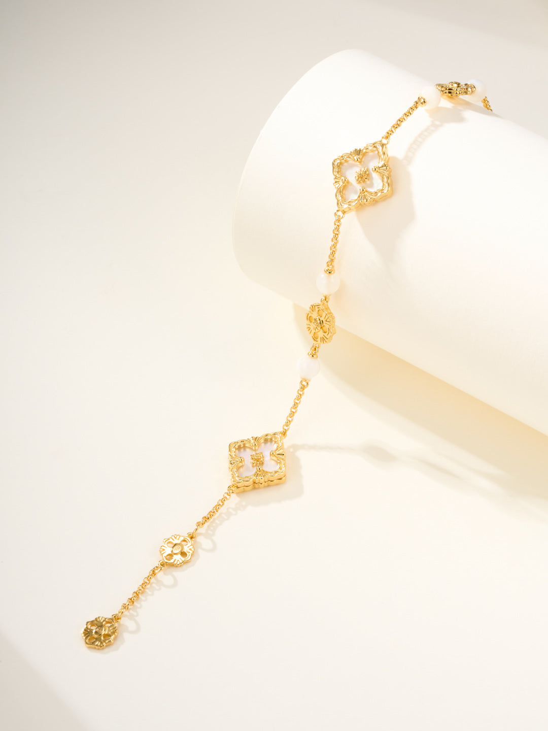 [Lumina]B.C.L ENAMELED Three-Flower Bracelet£¨Trumpet)