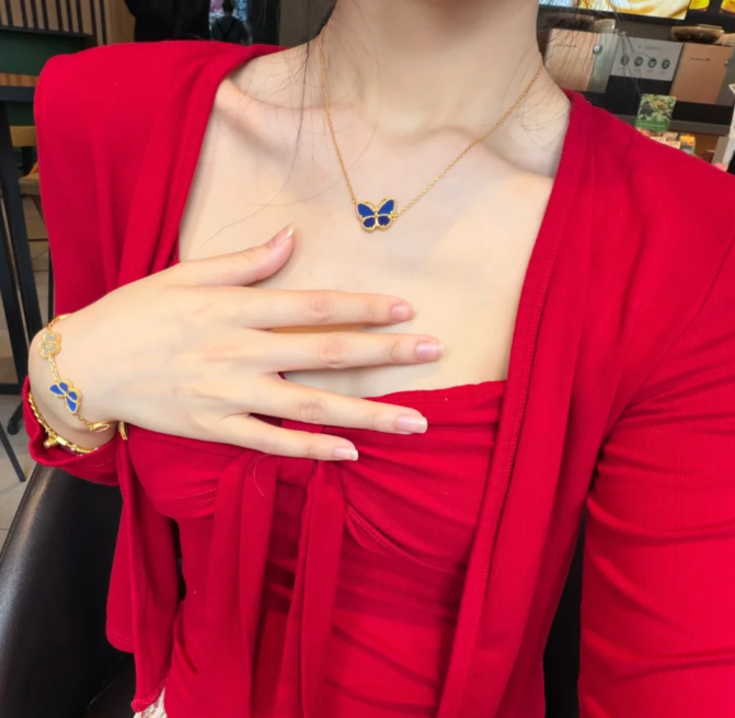 [Lumina]BUTTERFLY BLUE   NECKLACE