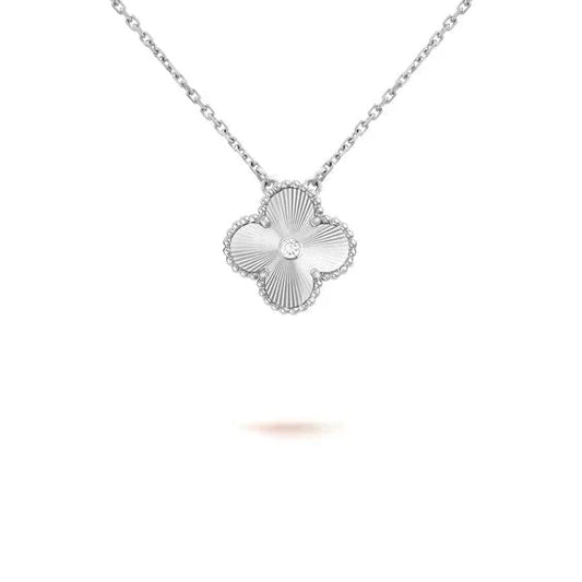 [Lumina]CLOVER  15MM DIAMOND LASER NECKLACE SILVER