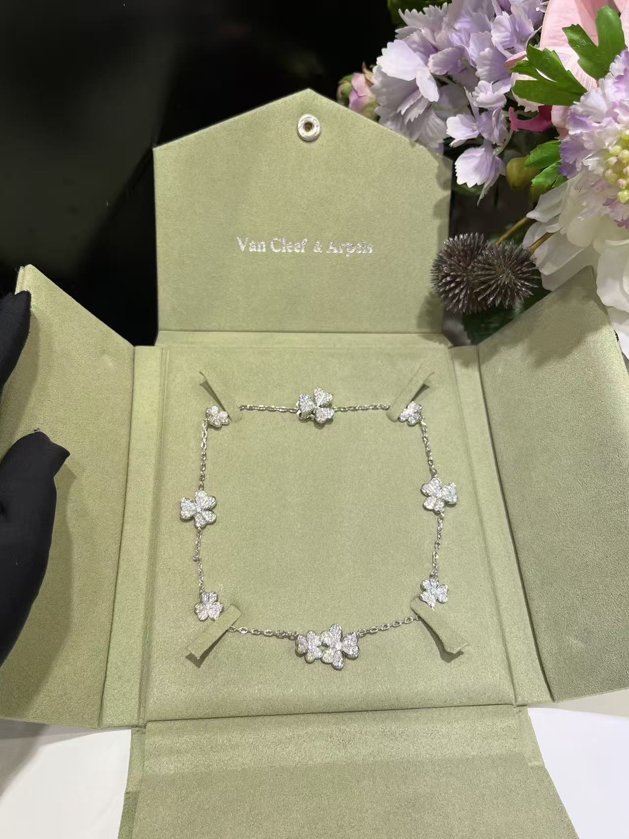 [Lumina Jewelry]CLOVER 10 MOTIFS  FULL DIAMOND NECKLACE