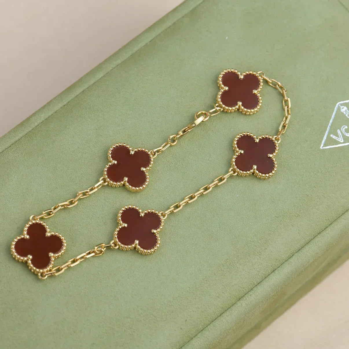 [Lumina] CLOVER 5 MOTIF RED CORNELIAN BRACELET COLLECTION