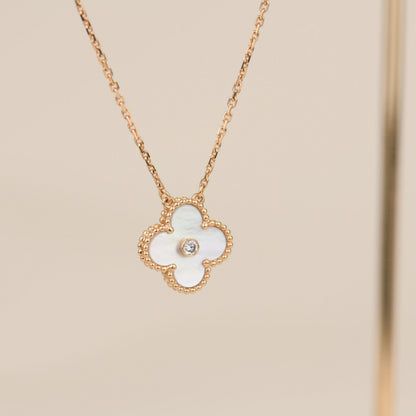 [Lumina]CLOVER 15MM DIAMOND WHITE FRITILLARIA NECKLACE