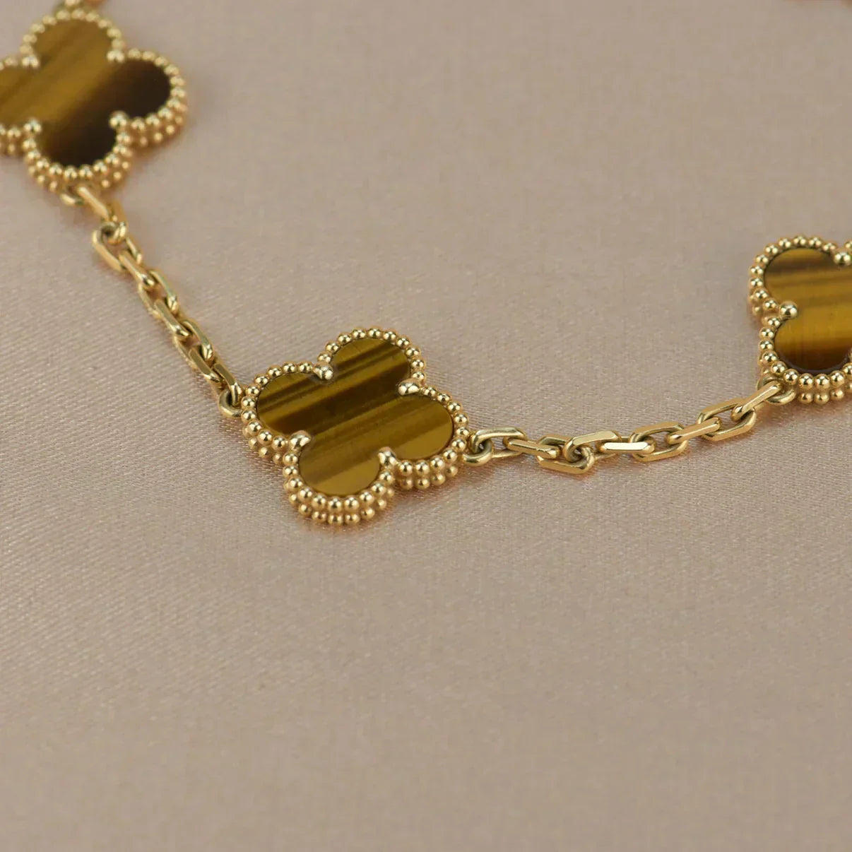 [Lumina] CLOVER 5 MOTIFS TIGER EYE BRACELET COLLECTION
