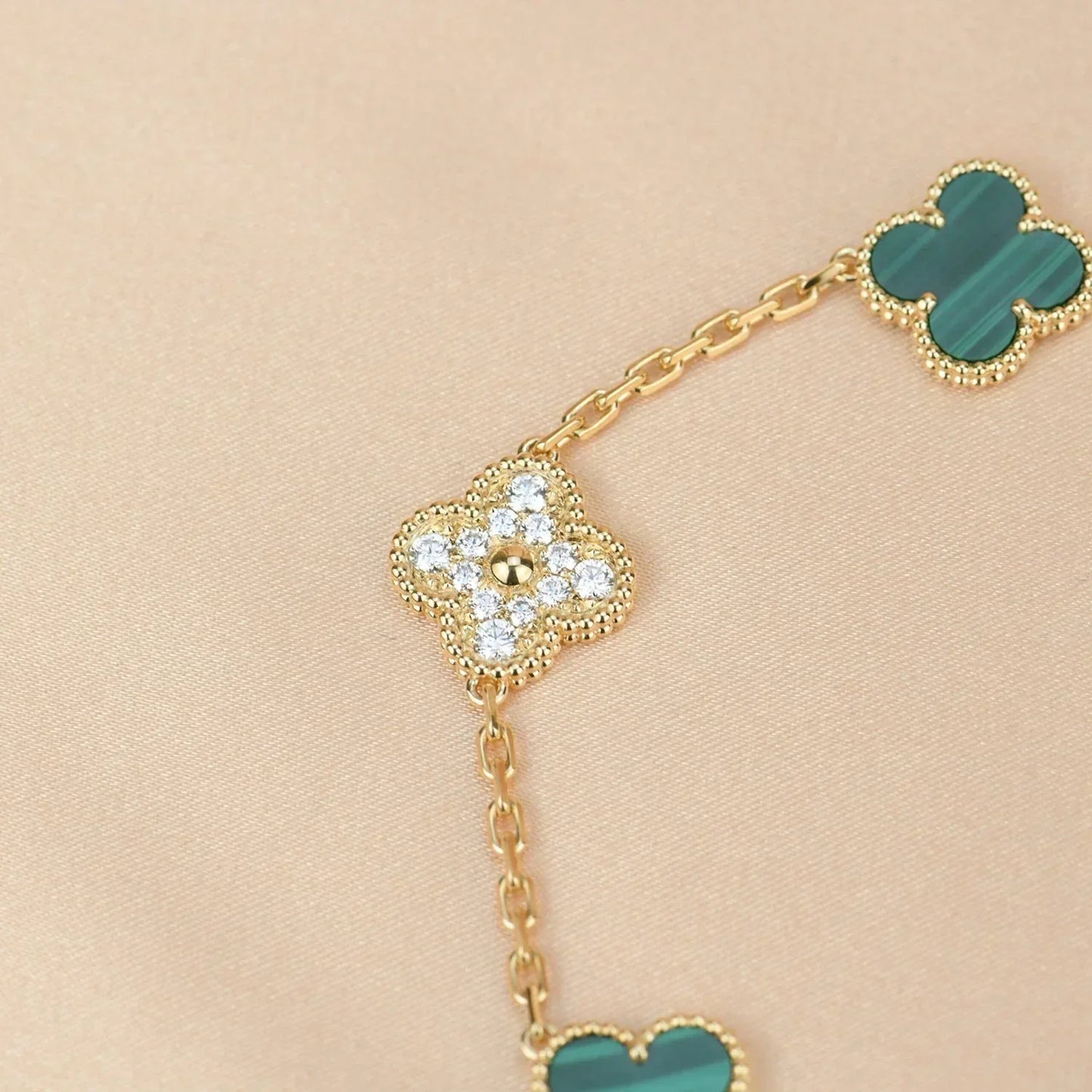 [Lumina] CLOVER 5 MOTIF MALACHITE BRACELET COLLECTION