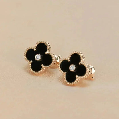 [Lumina]CLOVER MEDIUM 1 MOTIFS ONYX DIAMOND EARRINGS