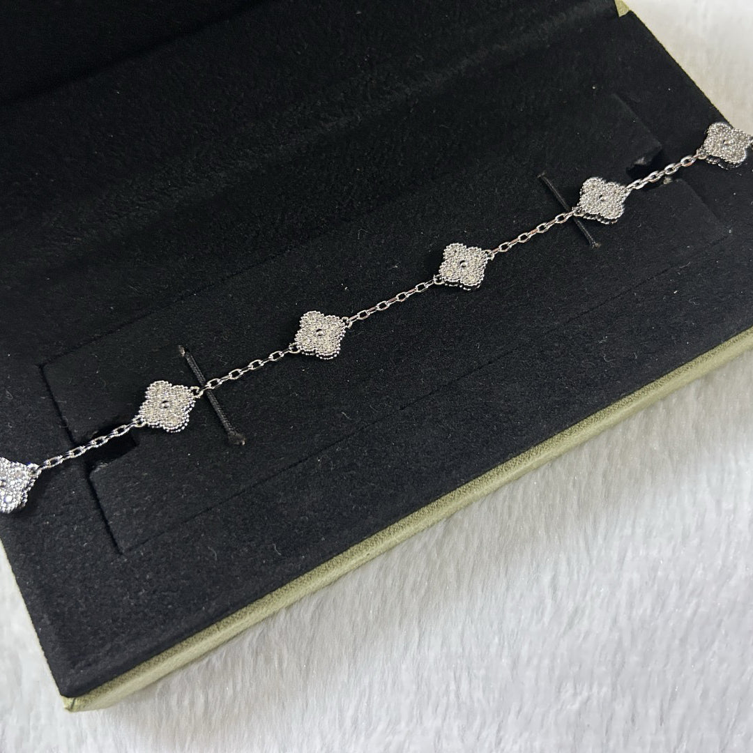 [Lumina]CLOVER 6 MOTIF DIAMOND BRACELET