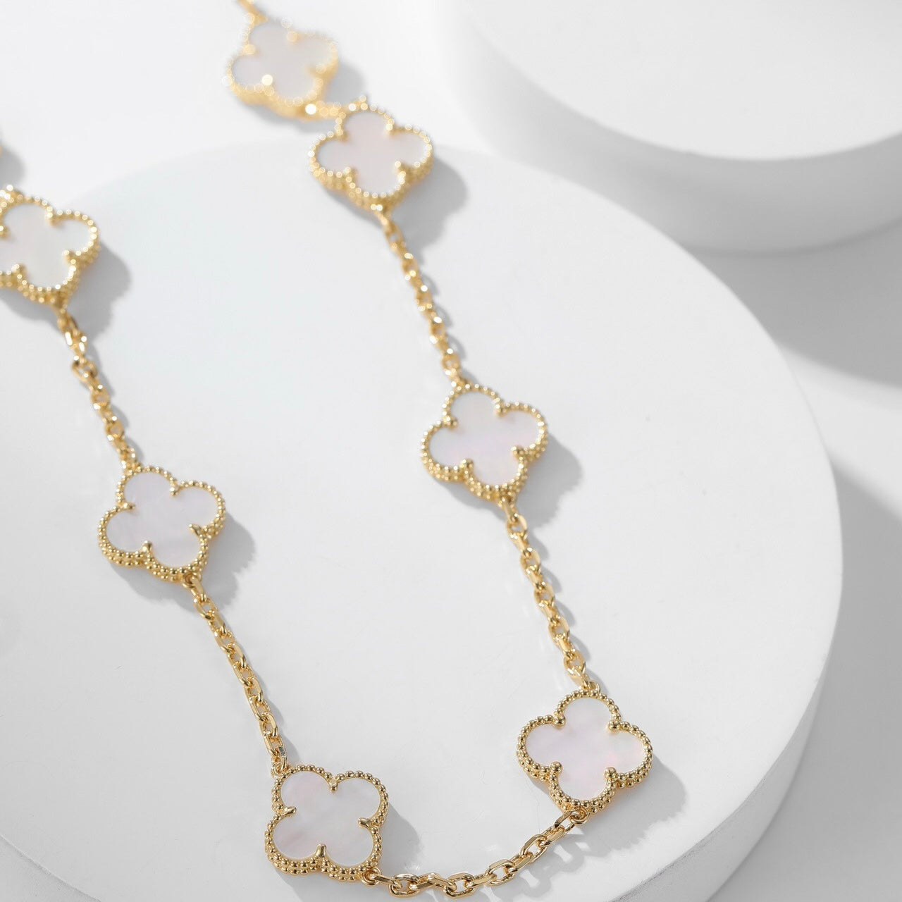 [Lumina]CLOVER 10 MOTIFS WHITE MOTHER OF PEARL NECKLACE