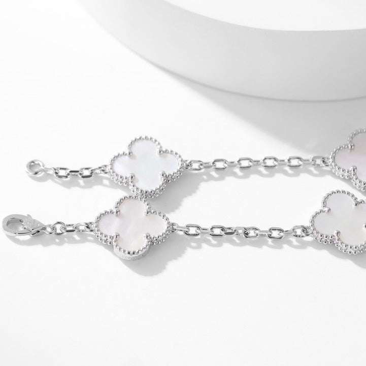 [Lumina]CLOVER 10 MOTIFS WHITE MOTHER OF PEARL NECKLACE